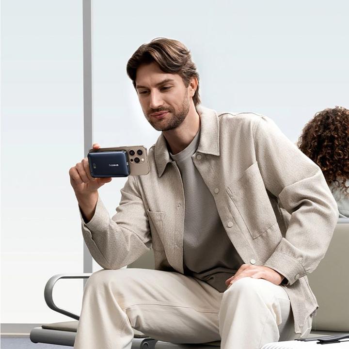 Actual product image Baseus Nomos Qi2 magnetic powerbank, USB-C 10000mAh 45W (10000 mAh, 45 W, 36 Wh)