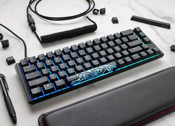 Actual product image Ducky One 3 Classic Black/White SF Gaming Keyboard, RGB LED - MX-Clear (DE, Cable)