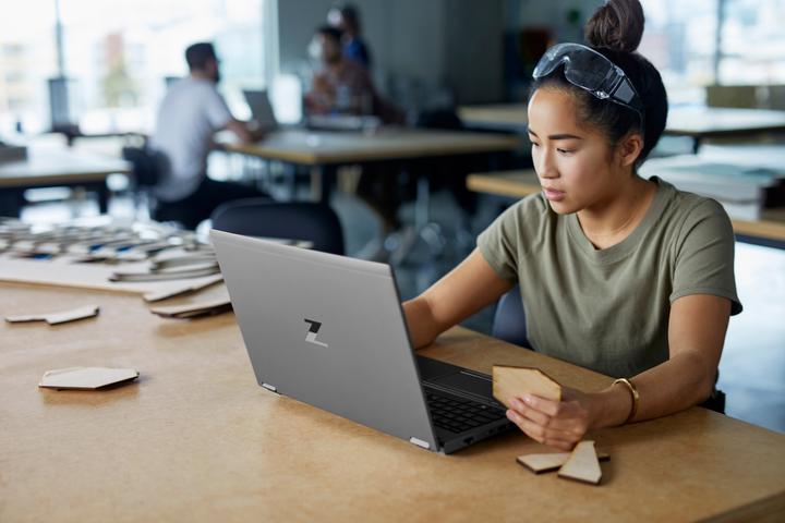 Produktbild HP Zbook Fury 15 G7 (15.60", 1000 GB, 64 GB, CH, Intel Core i9-10885H)