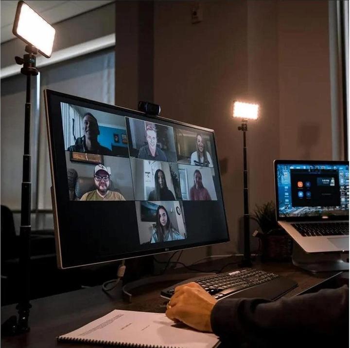 Actual product image Lume Cube Desktop Light Stand (Metal)