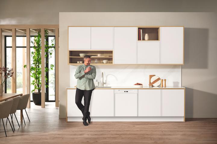 Actual product image Miele Automatic dishwasher G 7130 SCU undermount/brilliant white