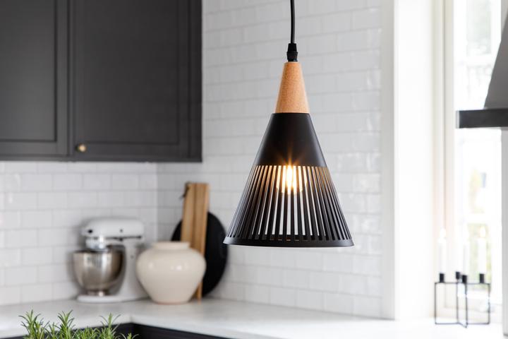 Actual product image Venture Home Gruid