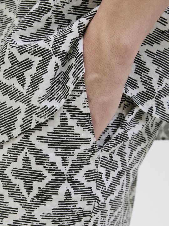 Actual product image Jack & Jones Relaxed Fit Shorts Shorts (XXL)