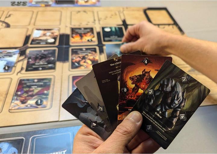 Immagine prodotto Gate to the Games Neverrift TCG Starter Kit - The Board Game (Tedesco, Ponte)