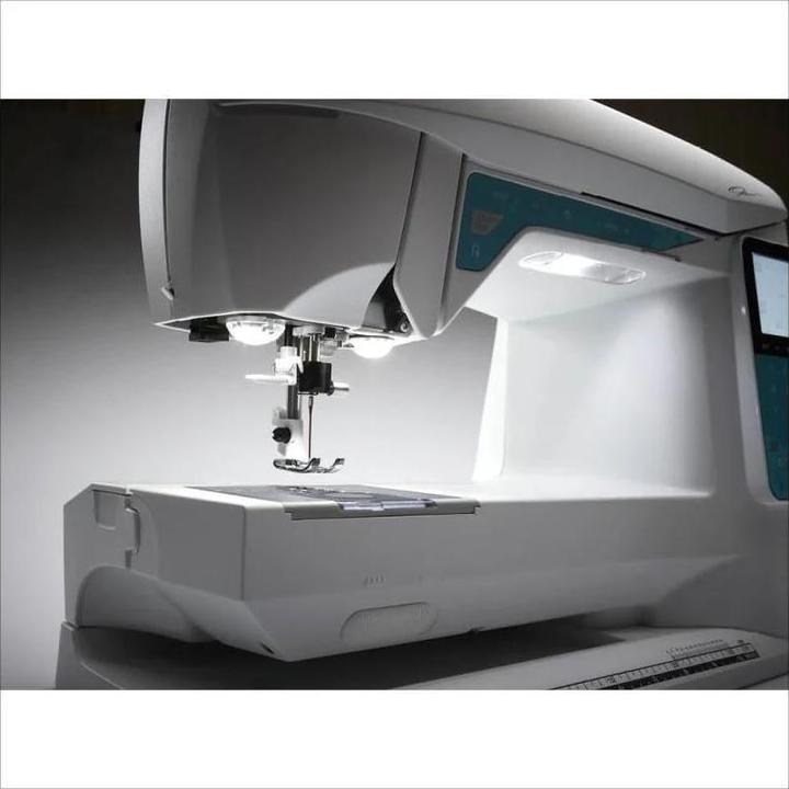 Image du produit Husqvarna Nähmaschine Opal 650 Weiss