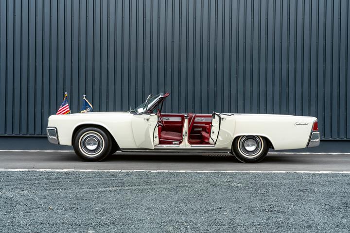 Immagine prodotto Classic Cars Review (Inglese, Tedesco, Michael Görmann, 2025)