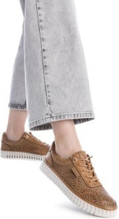 Image du produit Carmela Baskets pour Femmes (39)