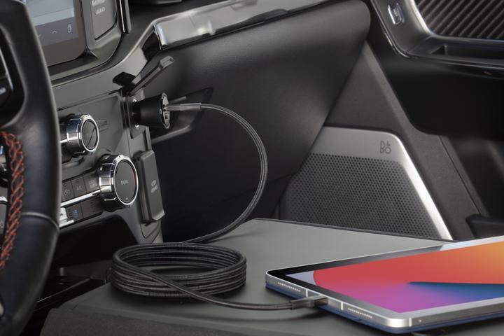 Produktbild Scosche FoundIt PRO AutoladegerÃ¤t - Duales 30W USB-C