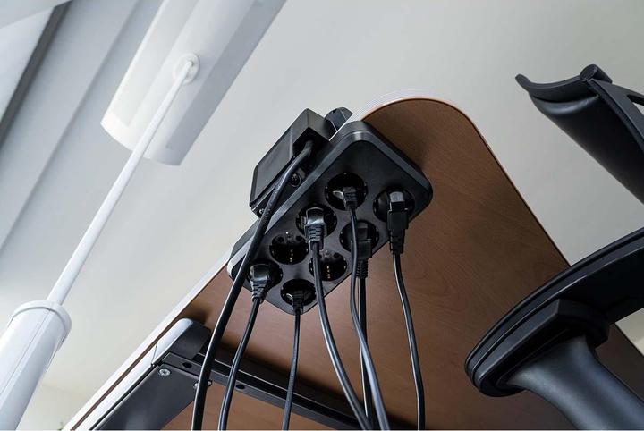 Actual product image Brennenstuhl estilo duplex desktop socket strip, 2x Keystone modules, 10x protective contact sockets (10 x, 2 m)