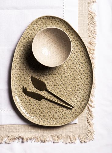 Actual product image Ladelle TIRARI serving plate travertine oval 36 cm