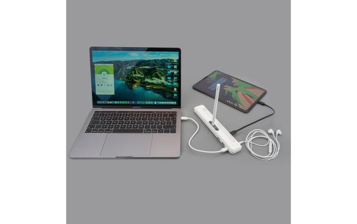 Produktbild 4smarts 4in1 Hub mit Etui (USB-C)
