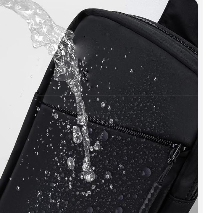 Produktbild Only-Bags.Store Umhängetasche Sling Chest Kleine Handytasche zum Aufhängen mit Brieftaschentasche