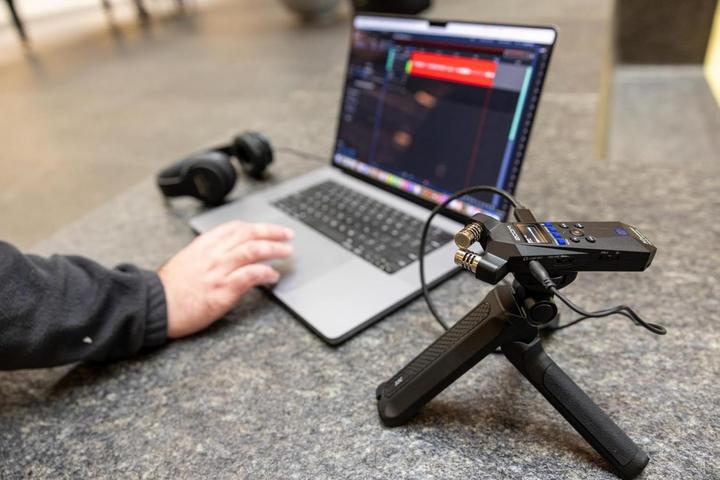 Actual product image Zoom H1e (Handheld)