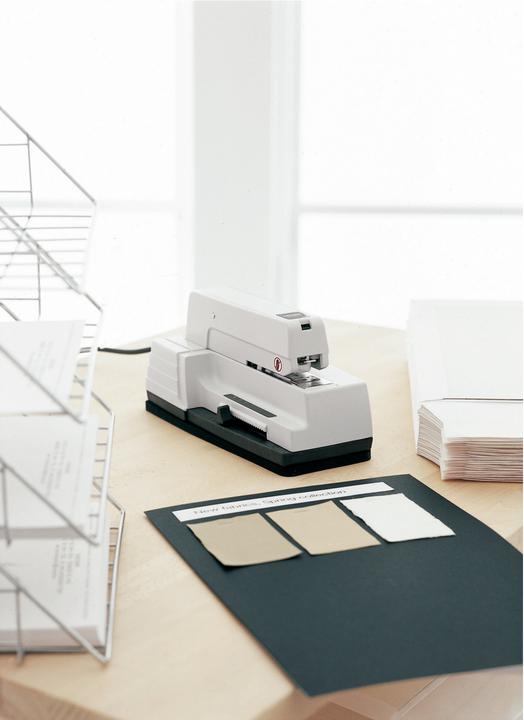 Image du produit Rapid Agrafeuse électrique classique 90EC (30 feuilles)