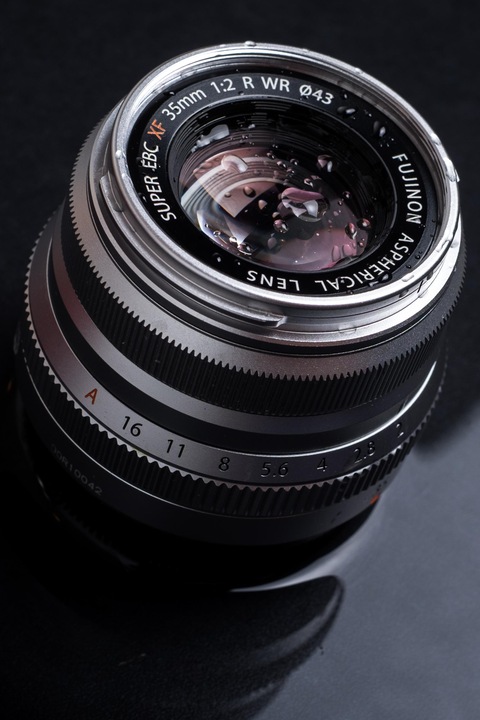 Produktbild Fujifilm Fujinon XF 35mm f/2 R WR (Fujinon XF, APS-C / DX)