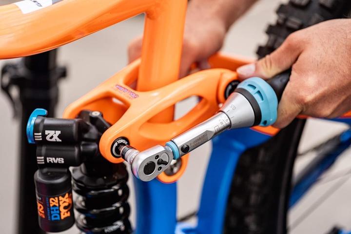 Image du produit HAZET Clé dynamométrique 5108-3CT ∙ Nm min.-max.: 2.5 - 25 Nm ∙ Tolérance : 3% ∙ Carré massif 6,3 m… (1/4", 2.50 Nm, 25 Nm)