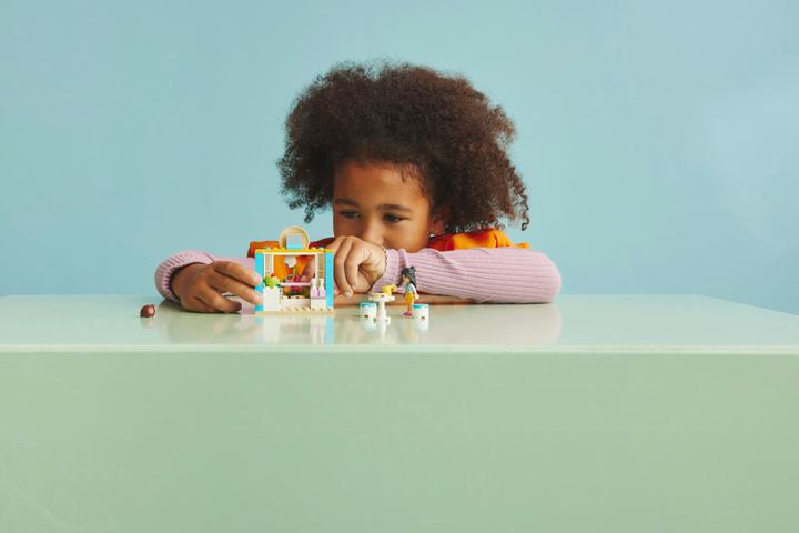 Actual product image LEGO 41723 Donut shop (LEGO Friends)