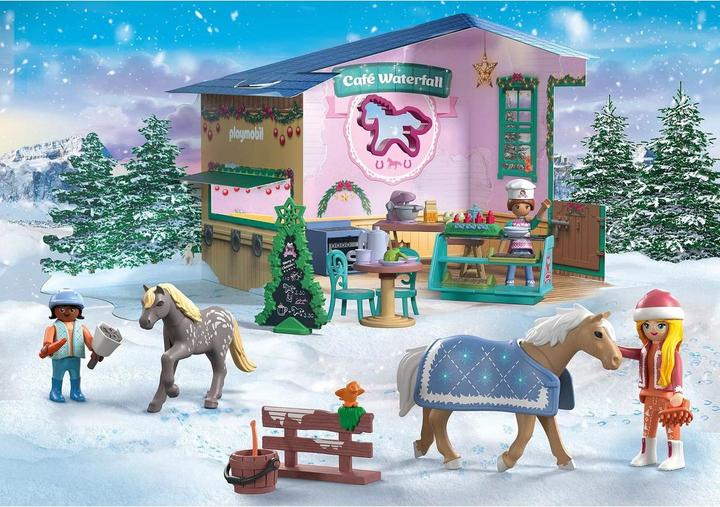Actual product image Playmobil Christmas baking in the Reitercafé