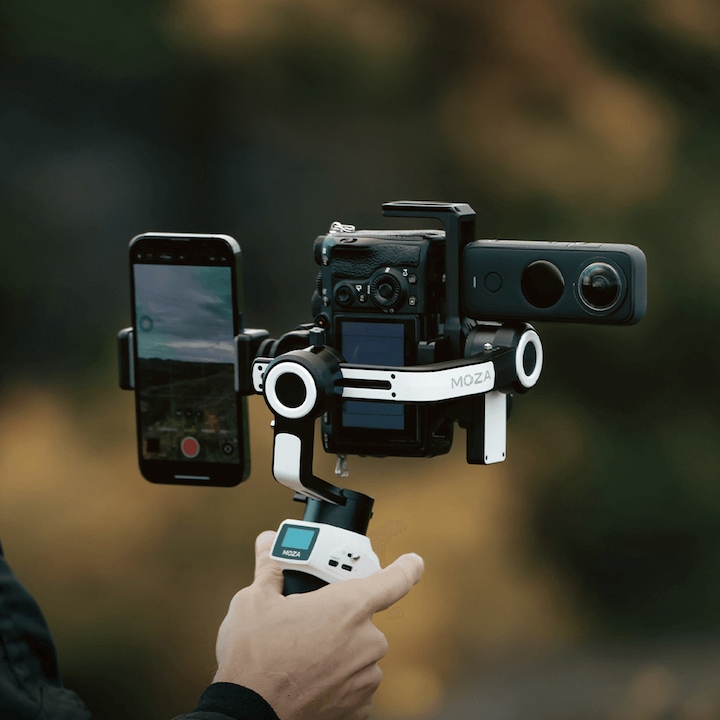 Actual product image Gudsen Gimbal for camera, camcorder, smartphone Moza AIRCROSS S (Smartphone, 1.80 kg)