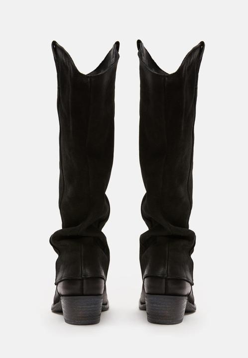 Immagine prodotto Felmini Dresa C833, lo stivale di media altezza, colpisce per il suo mix di raffinatezza e unicità. (40)