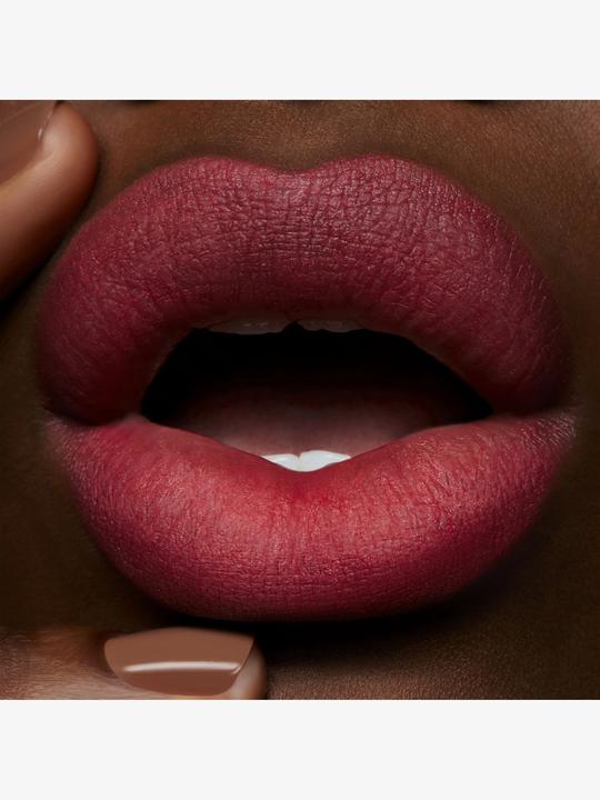 Produktbild MAC Cosmetics Powder Kiss Liquid Lipcolour (Escandalo!)