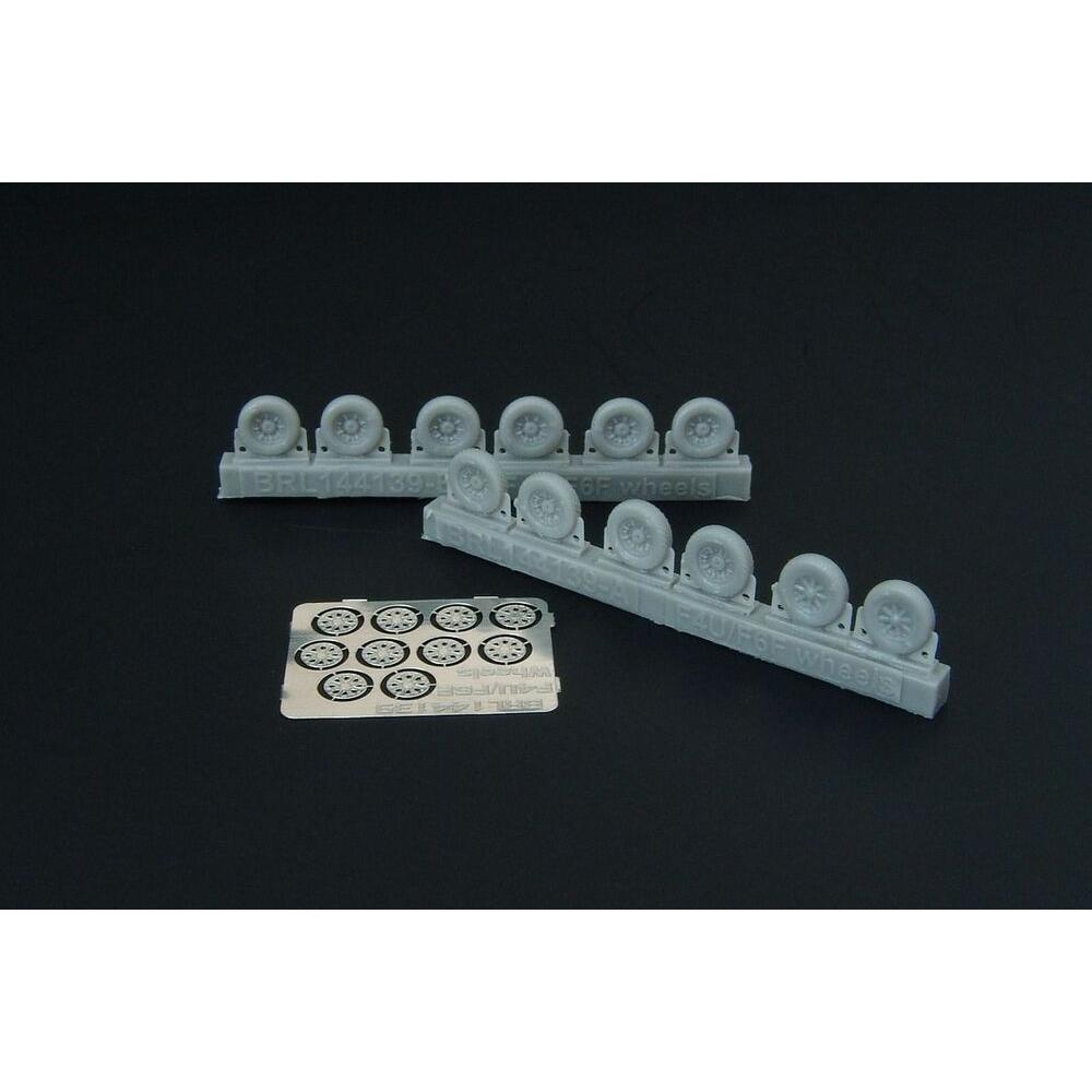 Brengun Ruote F4U Corsair - F6F Hellcat (cinque tipi)