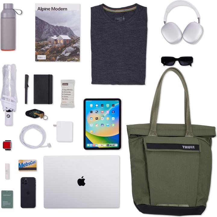 Actual product image Thule Paramount Tote 22L - Soft Green (15.75")