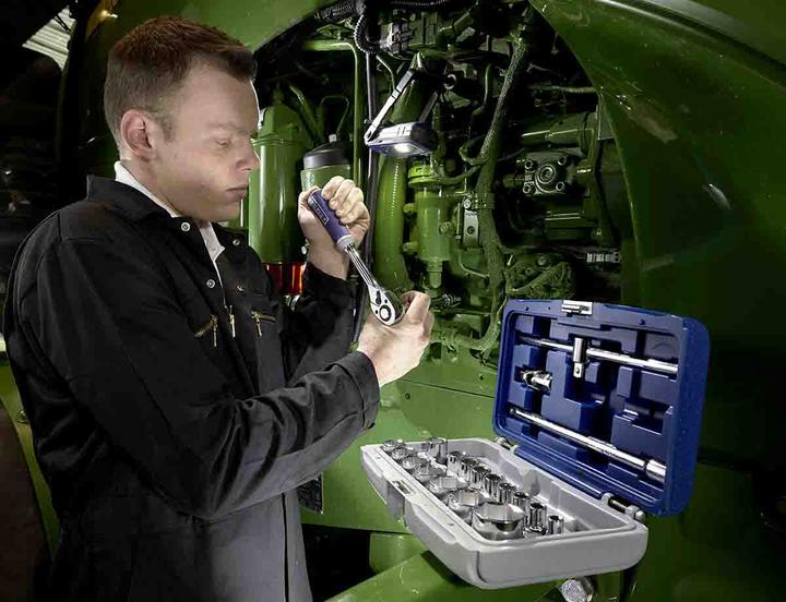 Image du produit Expert by Facom 22 PC 1/2" METRIC 6PT SKT SET