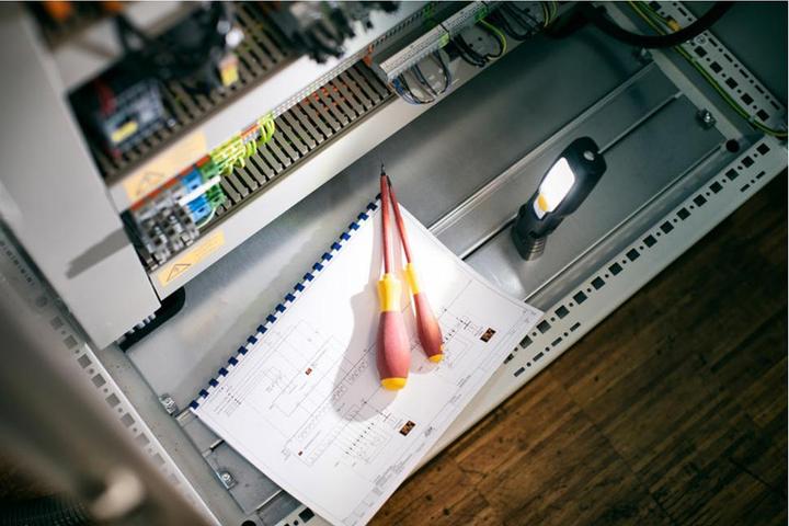 Actual product image Brennenstuhl HL 200 A (250 lm)