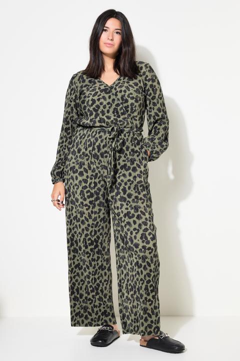 Actual product image Studio Untold Leopard Print Long Sleeve Jumpsuit (46, 48)