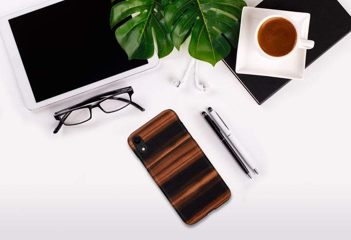 Produktbild Man&Wood SmartPhone case iPhone XR ebony black (Apple iPhone XR)