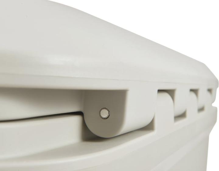 Actual product image Coleman Pro 45qt cool box (43 l)