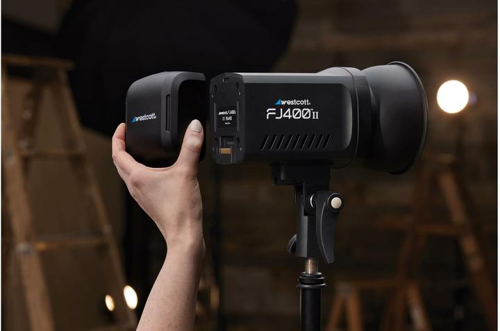 Actual product image Westcott FJ400 II Touchscreen Strobe (Flash head, 400 Ws)