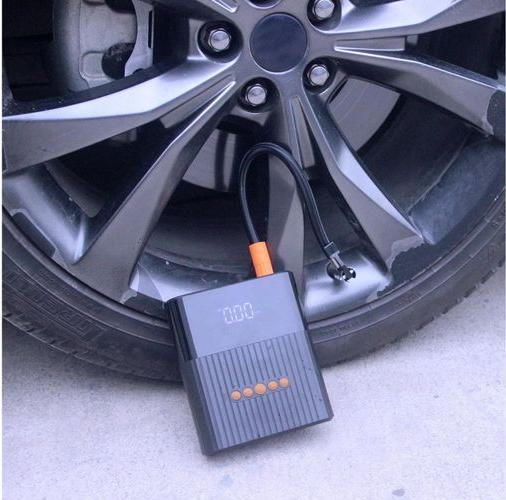Actual product image 4smarts Starter Powerbank PitStop+ (8800 mAh, 10.60 W, 32 Wh)