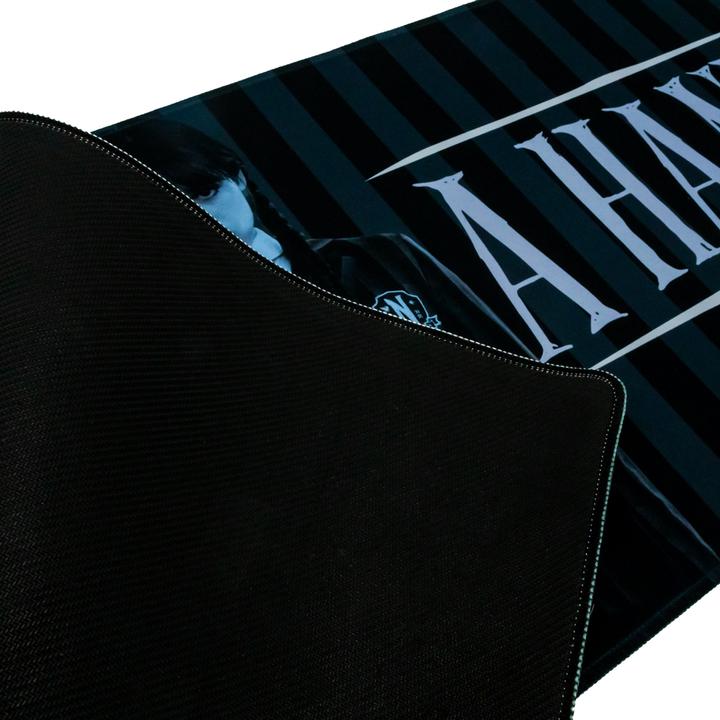 Actual product image Universal Textiles Jumbo Striped Desk Mat