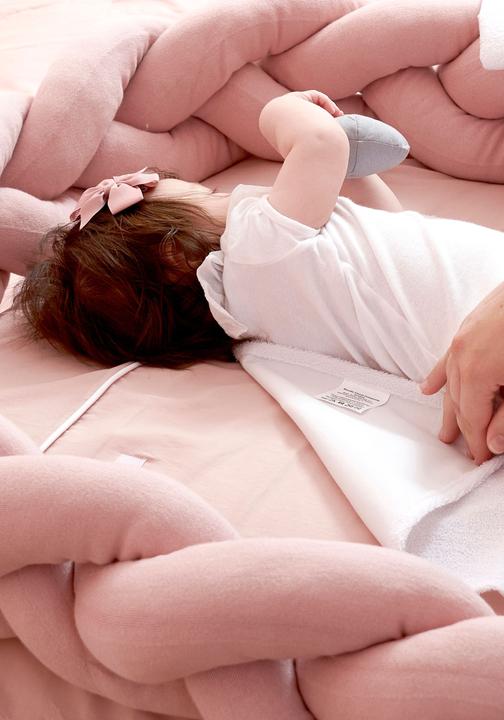 Produktbild nordic coast company Wickelauflage Altrosa (70 x 80 cm)