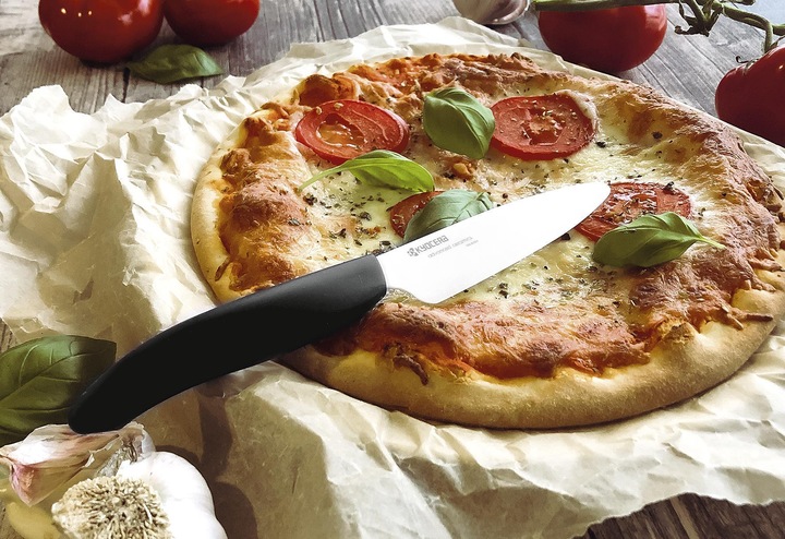 Actual product image Kyocera GEN fruit and vegetable ceramic knife (11 cm)