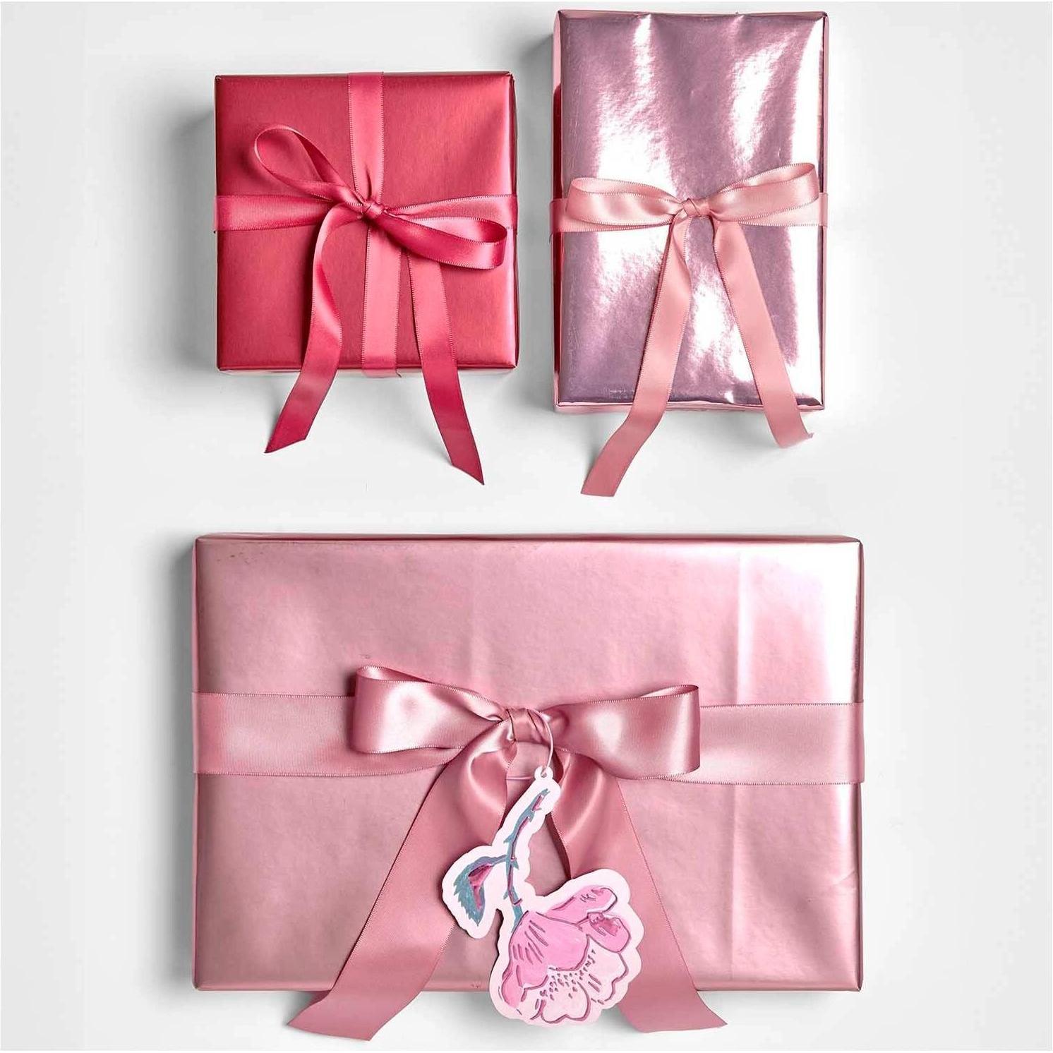 Thumbnail - Rico Design, Geschenkverpackung, Geschenkpapier Metallic Rosa, Glänzend (Geschenkpapier, 1 x)