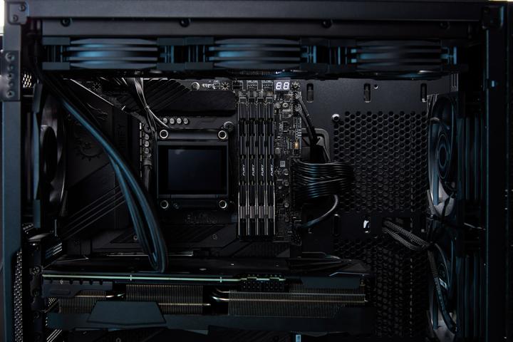 Actual product image Kingston 48GB 8800MT/s DDR5 CL42 CUDIMM Kit of 2 FURY Renegade Silver (2 x 24GB, 8800 MHz, DDR5 RAM, DIMM)