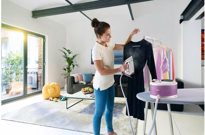 Actual product image Braun CareStyle Compact IS2144VI (2400 W, 440 g/min)