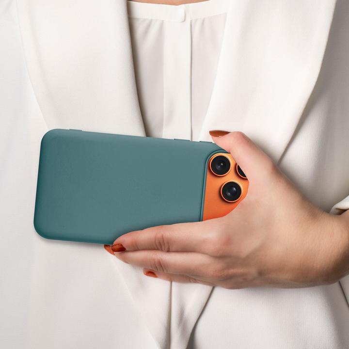 Immagine prodotto Cadorabo Custodia per iPhone 17 PRO MAX TPU Liquid Silicone Case (Apple iPhone 17 Pro Max)