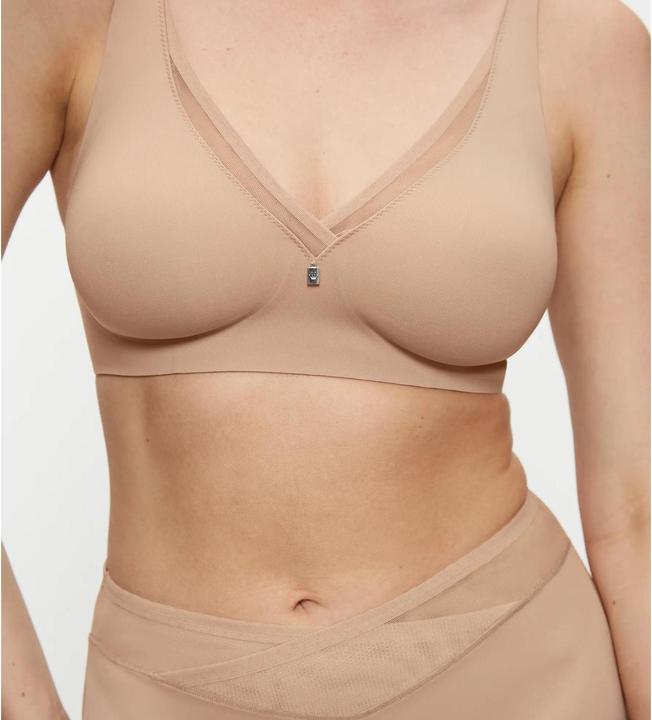Actual product image Triumph True Shape Sensation N01 Minimizer Bra without underwire (Single pack, 90 C)