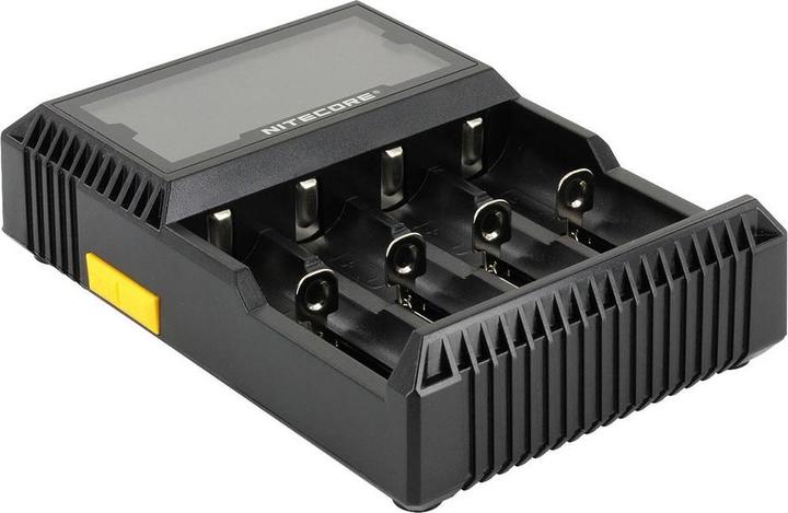 Immagine prodotto Nitecore Digicharger D4EU - Versione UE (1 pz., C, AAA, RCR123A, AA, Caricabatterie senza batteria)
