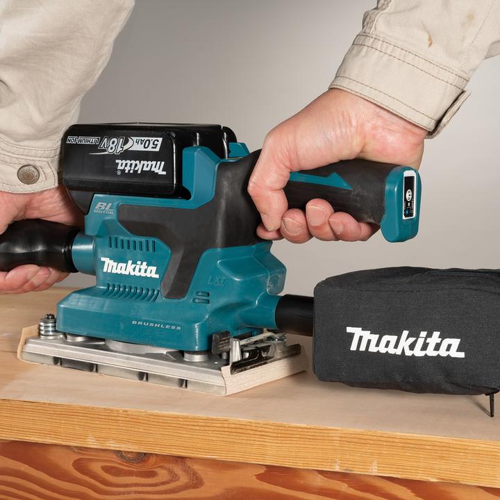 Actual product image Makita DBO382Z (Sander, 200 W)