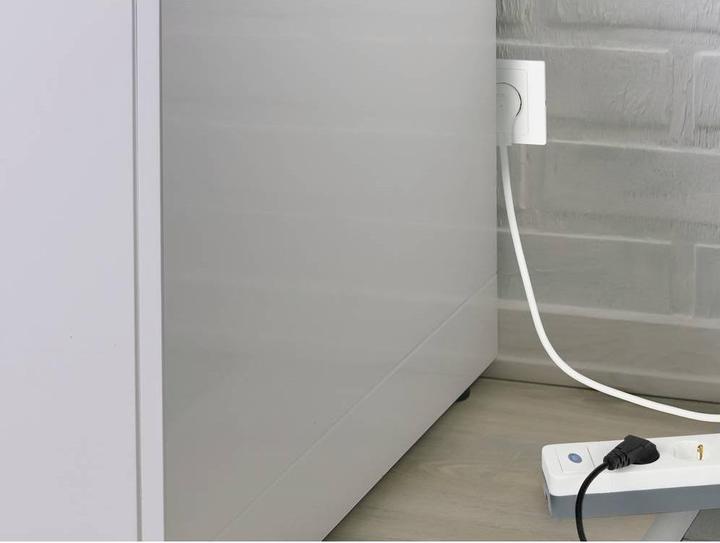 Actual product image Sygonix SY-5145334 Multiple socket outlet 12-way white, grey earthing contact 1 pc. (12 x, CEE 7/3, 1.40 m)