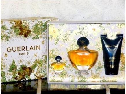 Actual product image Guerlain Shalimar 23 Xmas Set Eau de Parfum 50ml + Bodylotion (Eau de parfum, 2756.25 ml)
