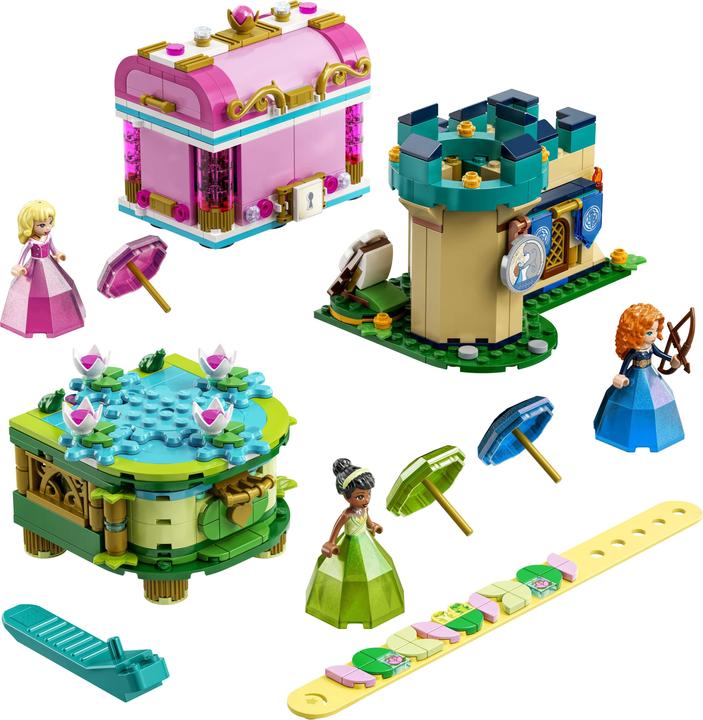 Actual product image LEGO Aurora's, Merida's and Tiana's magic works (43203, LEGO Disney)