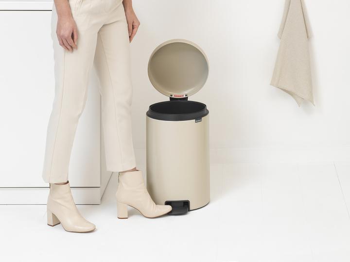 Productafbeelding Brabantia Pedaalemmer NewIcon 20 l, zacht beige (20 l)