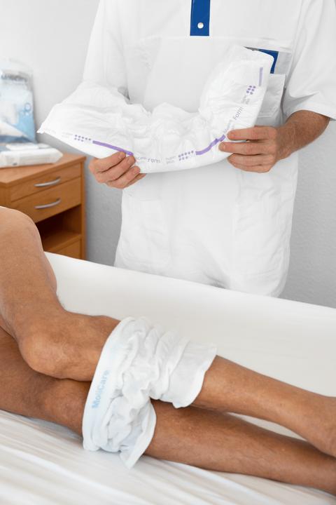 Actual product image MoliCare Premium form (32 x, Regular)