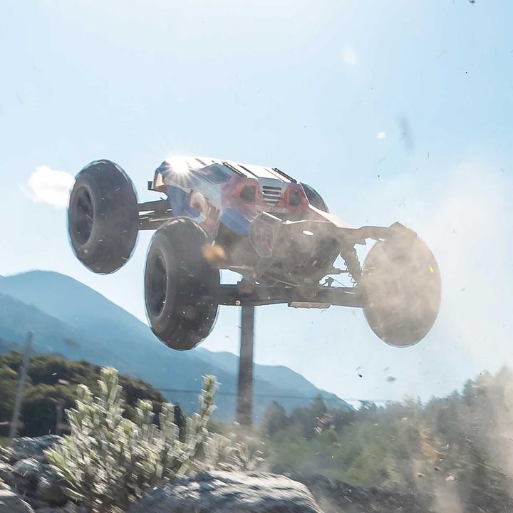 Immagine prodotto Arrma Monster Truck Kraton BLX6S, Blau/Rot ARTR, 1:8 (ARR Quasi lettura a corredo)